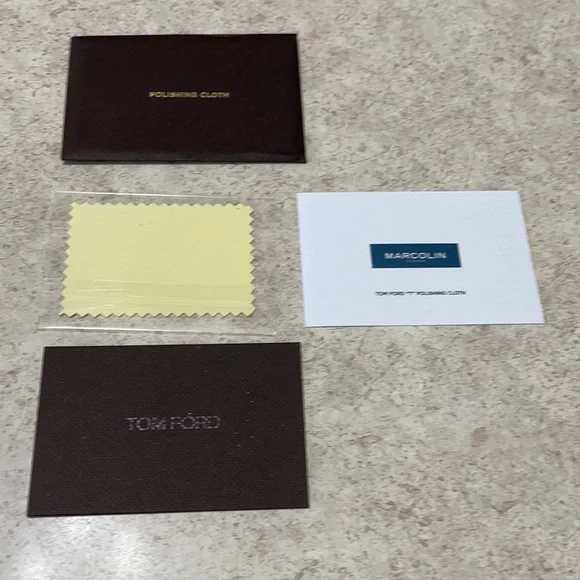 Tom Ford Polishing Cloth with Case s-l400.jpg main image 4